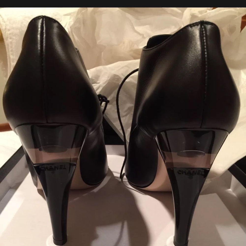 Chanel laceup booties leather pearl-heel black 39 - Picture 7 of 10